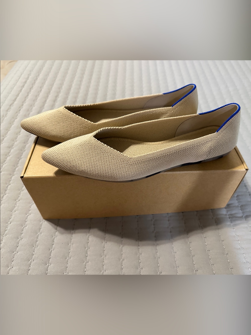 Rothy's Beige Pointed-Toe Knit Flats with Blue Trim New in Box